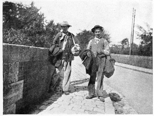 Harry A. Franck · A Vagabond Journey Around the World (1910) photographic plate 034b